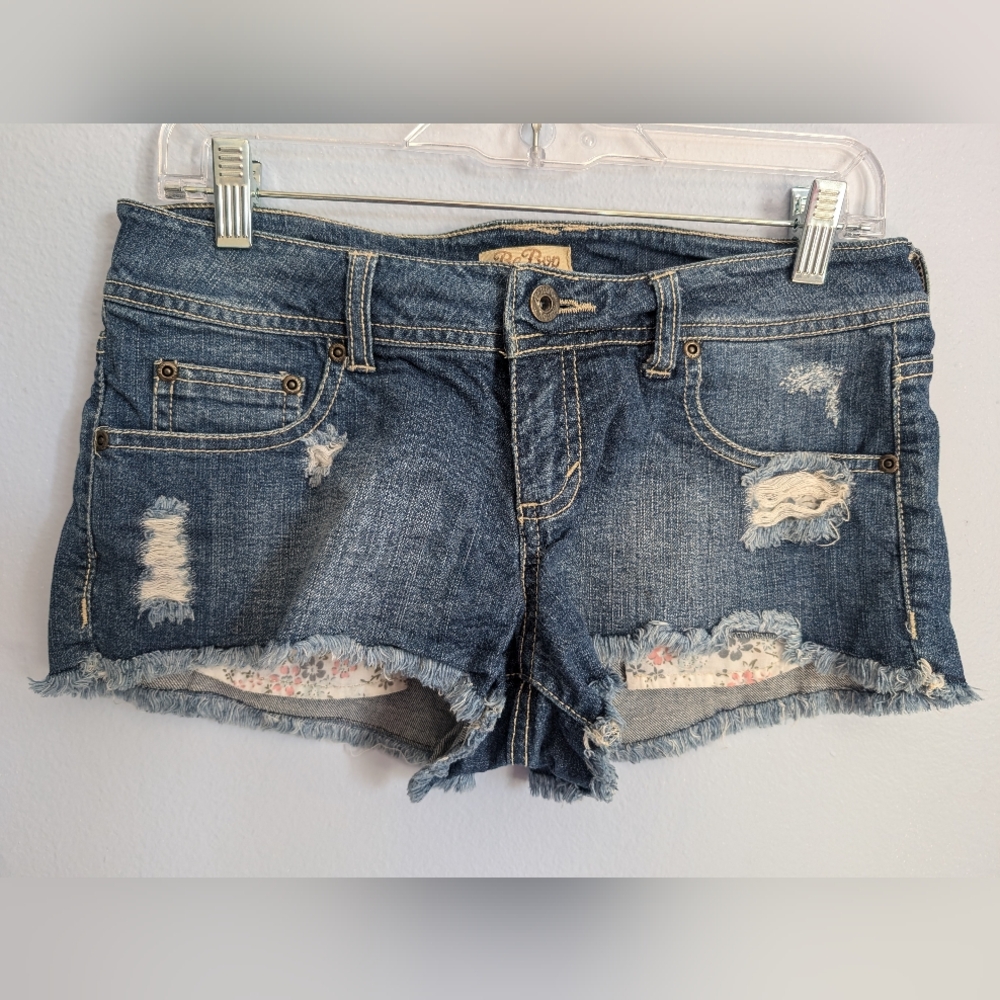 Vintage short jean shorts cutoff distressed denim floral pockets size 9